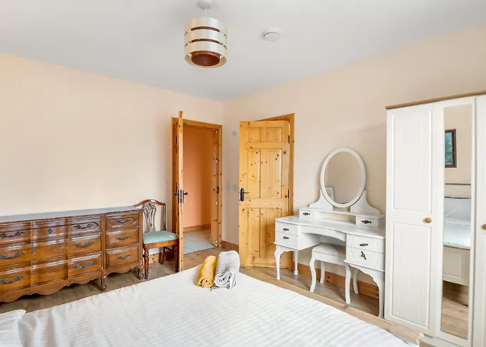 Nyaraló Lough Mask Fishing *